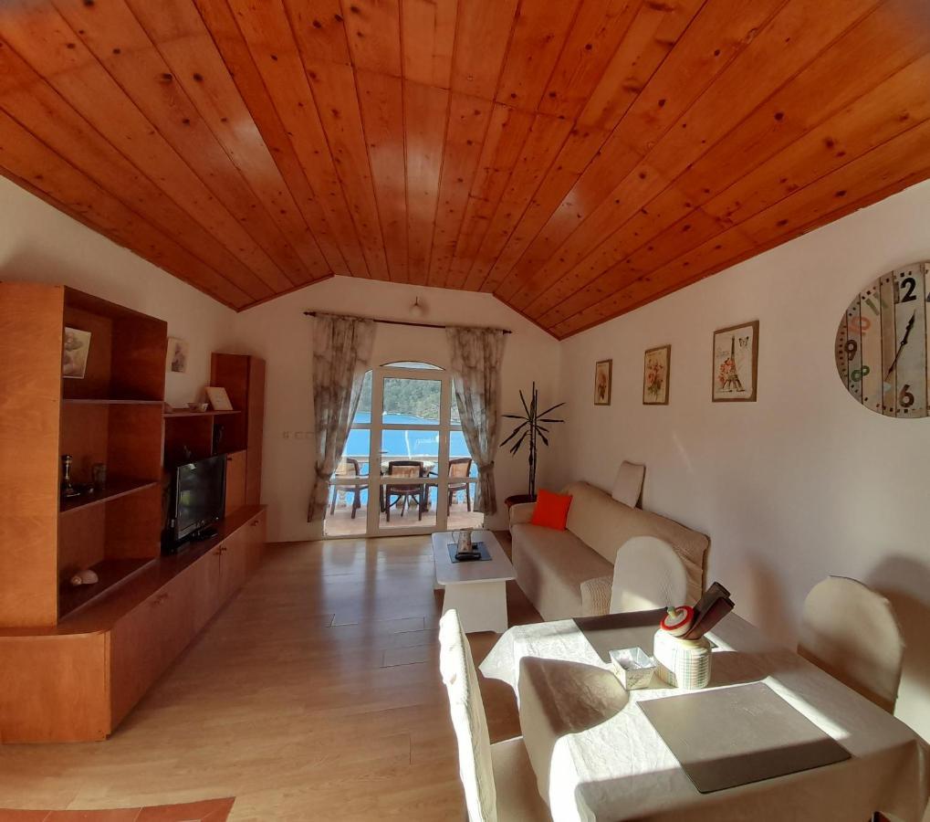 Apartments Sponga Polače المظهر الخارجي الصورة